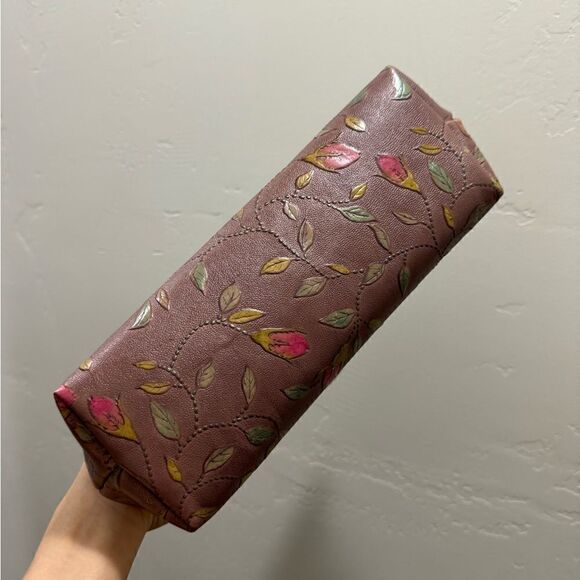 Handmade Vintage Style Genuine Embossed Cowhide Crown Shade Closure Satchel - Picture 13 of 15